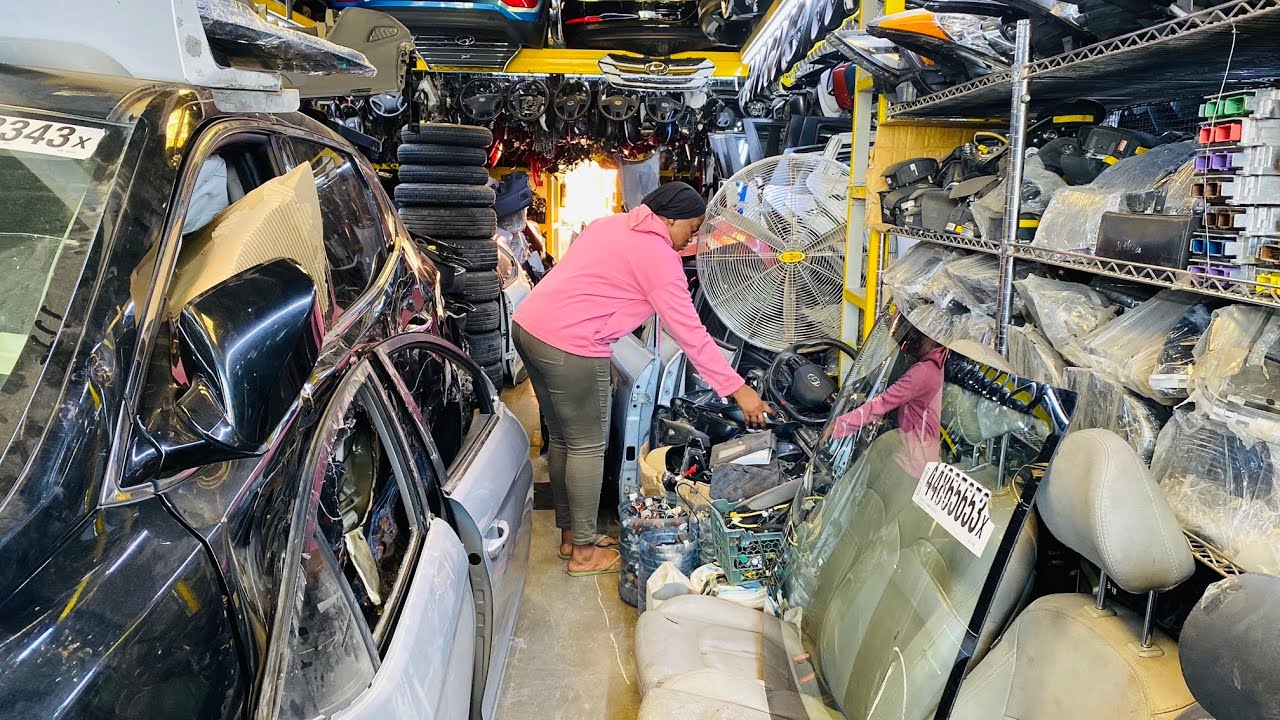 VLOG : things you should know before buying car spare parts in Dubai || couple life in Dubai