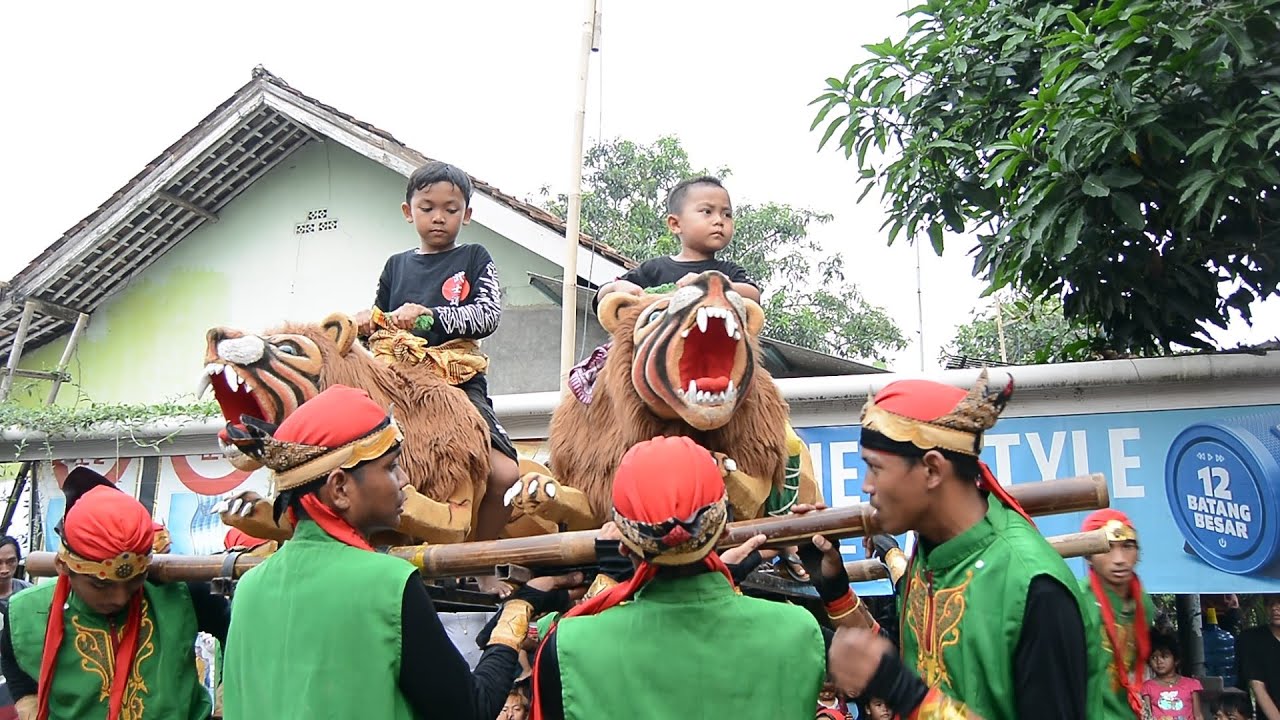 ATRAKSI SISINGAAN  | MEKAR KENCANA IDNU - SEMPRANG GROUP | CIUKUNTUL 10-01-2023