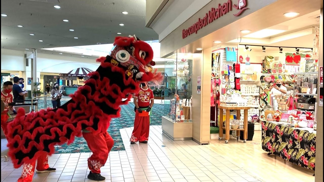 Go Walking!  Kahala Mall, Oahu, Hawaii. Lion Dance and private blessing for Lunar New Year 2021