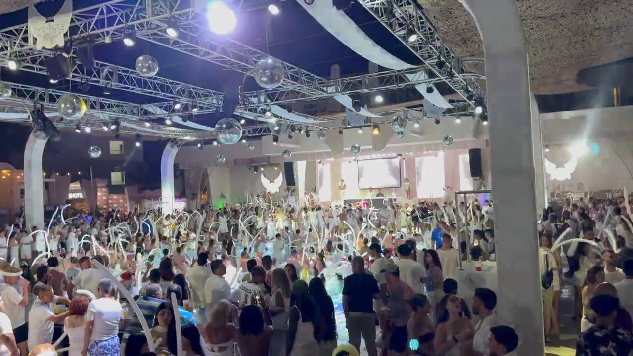 RIU PARTY - Hotel Riu Cancun #travel #riuhotels #riuparty #cancun