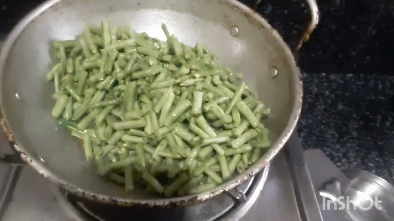 Achinga Payar Mezhukkupuratti