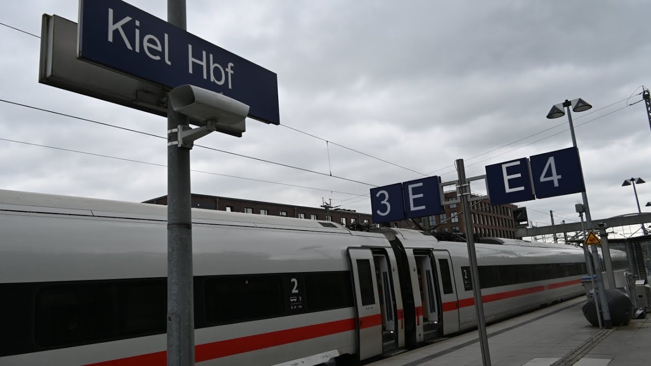 Kiel Hbf; Impressionen des Zugverkehr