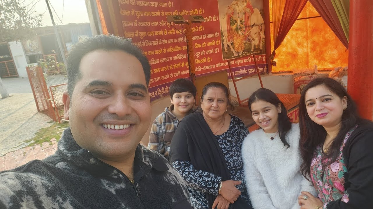 Ajj to gye mummy papa or dadi ke sath new jgh ghumne🤗🤗🤗🤗
