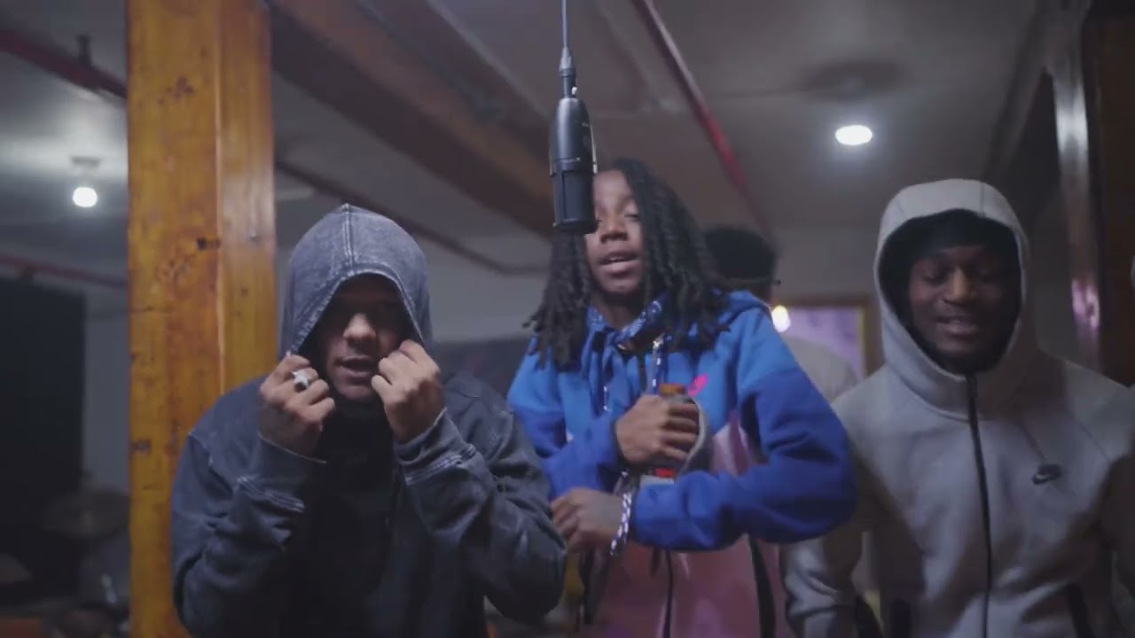 Blitz3x- Tag Him/Da Dons Ft Hitta3x(WhoRunItNYC Performance)