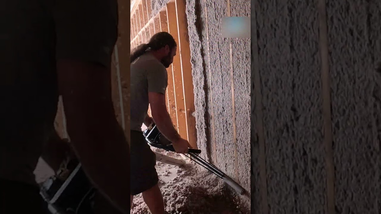 M&eacute;todo para aislar el fr&iacute;o y calor en las casas de USA 😲🇺🇸 #construction #skills #usa #mexico
