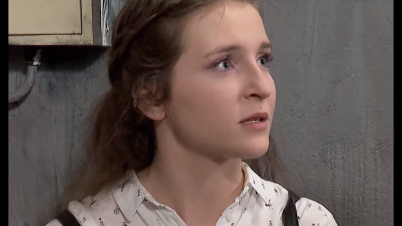 Nastolatka była przerażona! Musiała powiedzieć chłopakowi, że jest w ciąży! [Szkoła odc. 732]