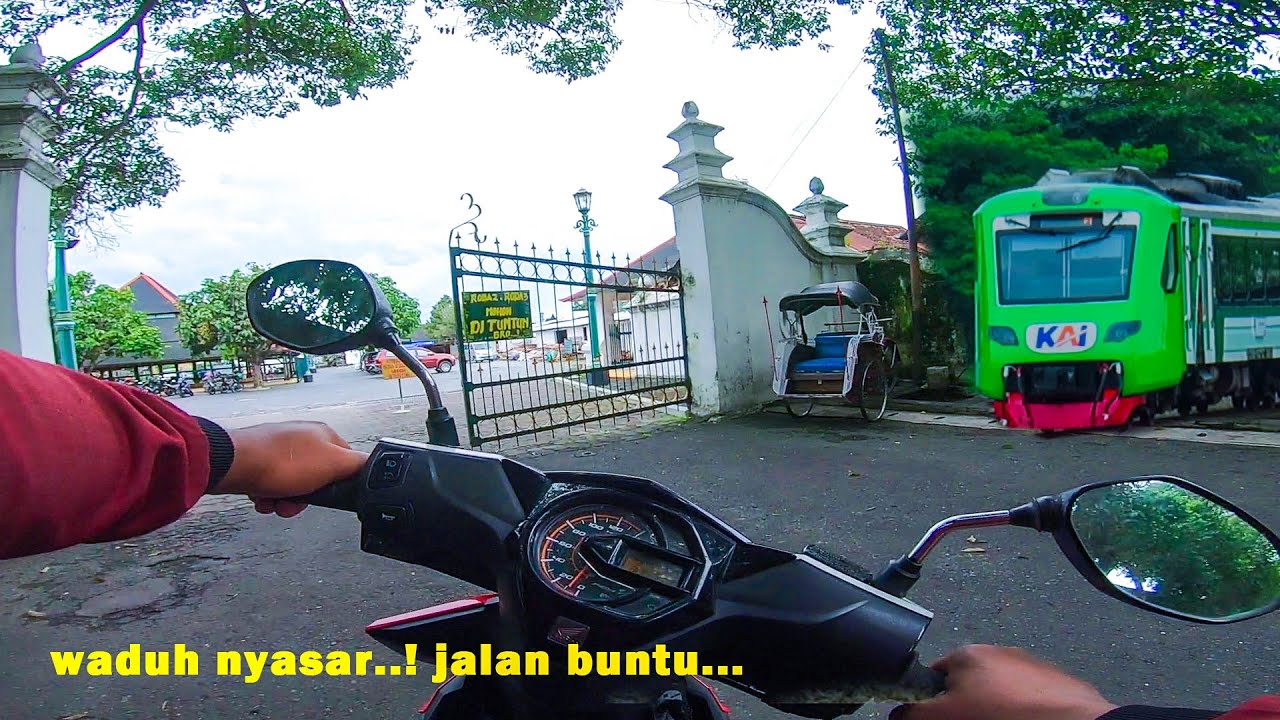 Jalan-Jalan MOTORIDE Seru Di Yogyakarta Nonton Kereta Api Diberbagai Tempat. AYO... LETS GO...!!