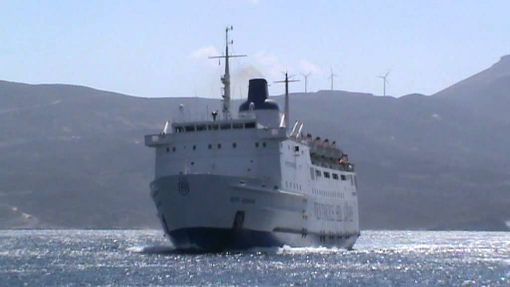 F/B Agios Georgios arriving at Milos port