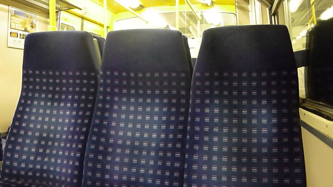 First Capital Connect|2F68| Class 313, 313035  Moorgate - Highbury & Islington