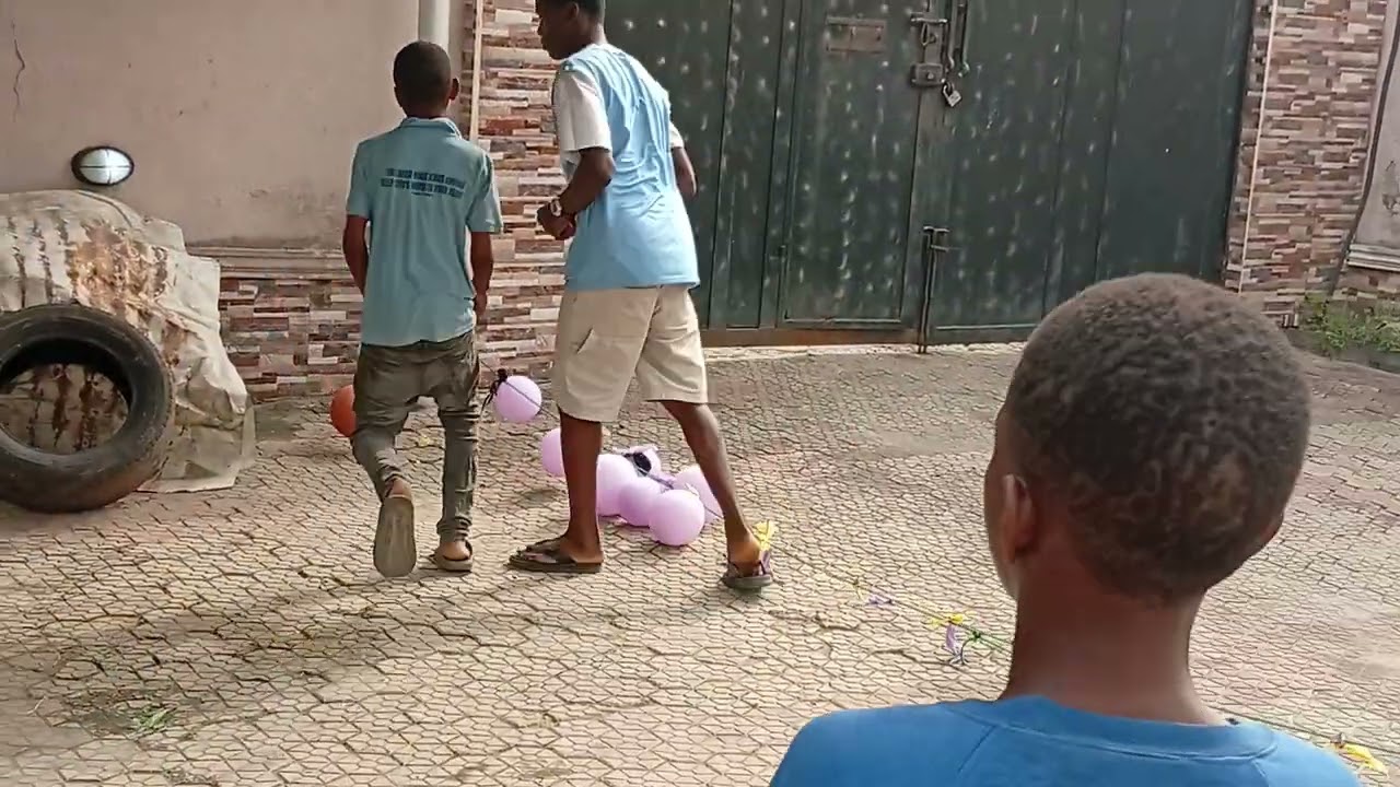 THROWING GAME 