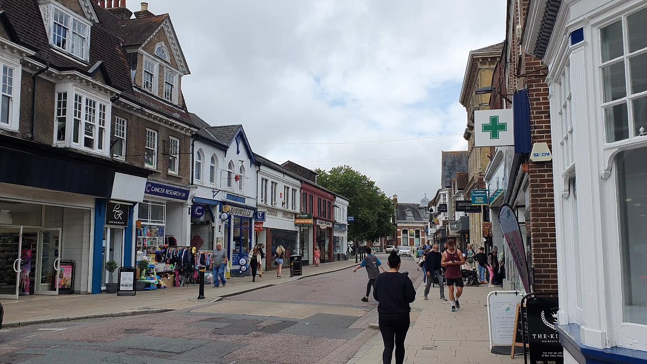 Quick Stops in Petersfield: Capturing the Charm of a Hampshire Gem