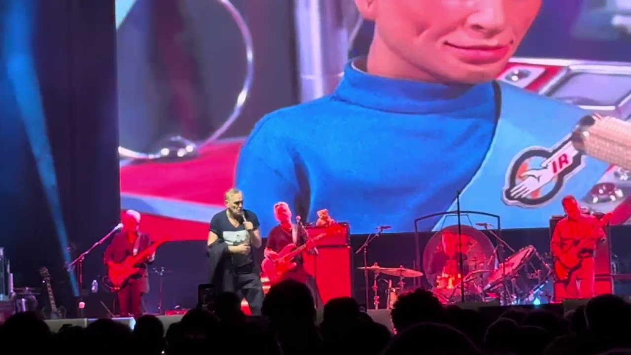 @officialmorrissey / Paint a Vulgar Picture / Oklahoma City / the Criterion / January 13, 2026