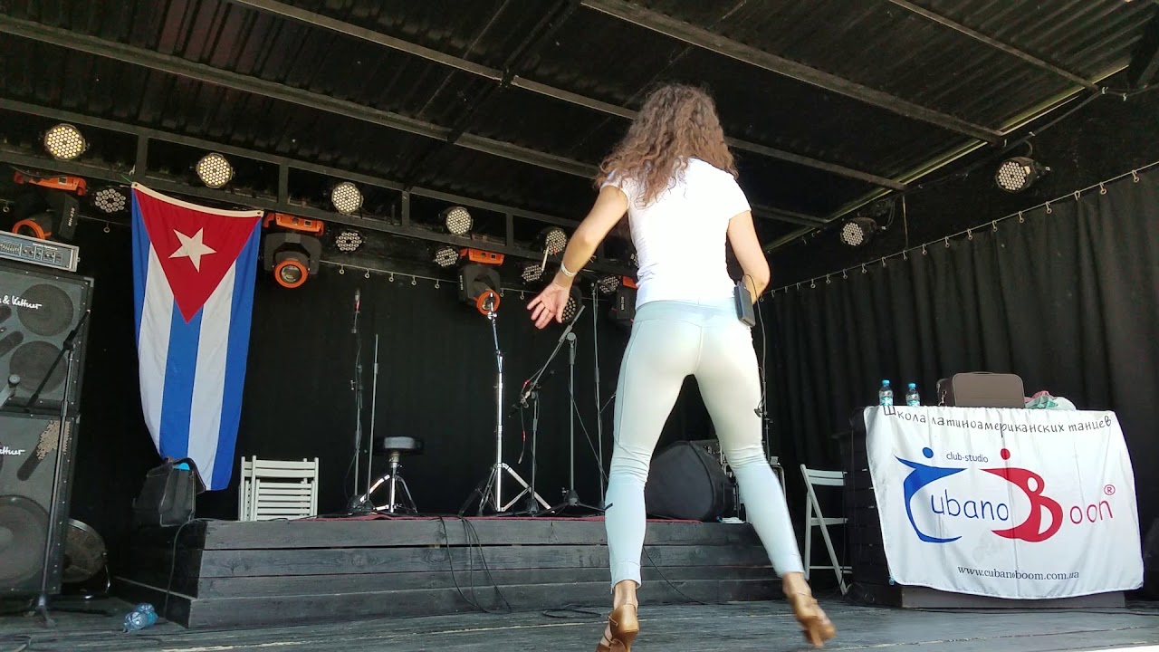 Бачата Киев - Latino Lady Style CubanoBooM!