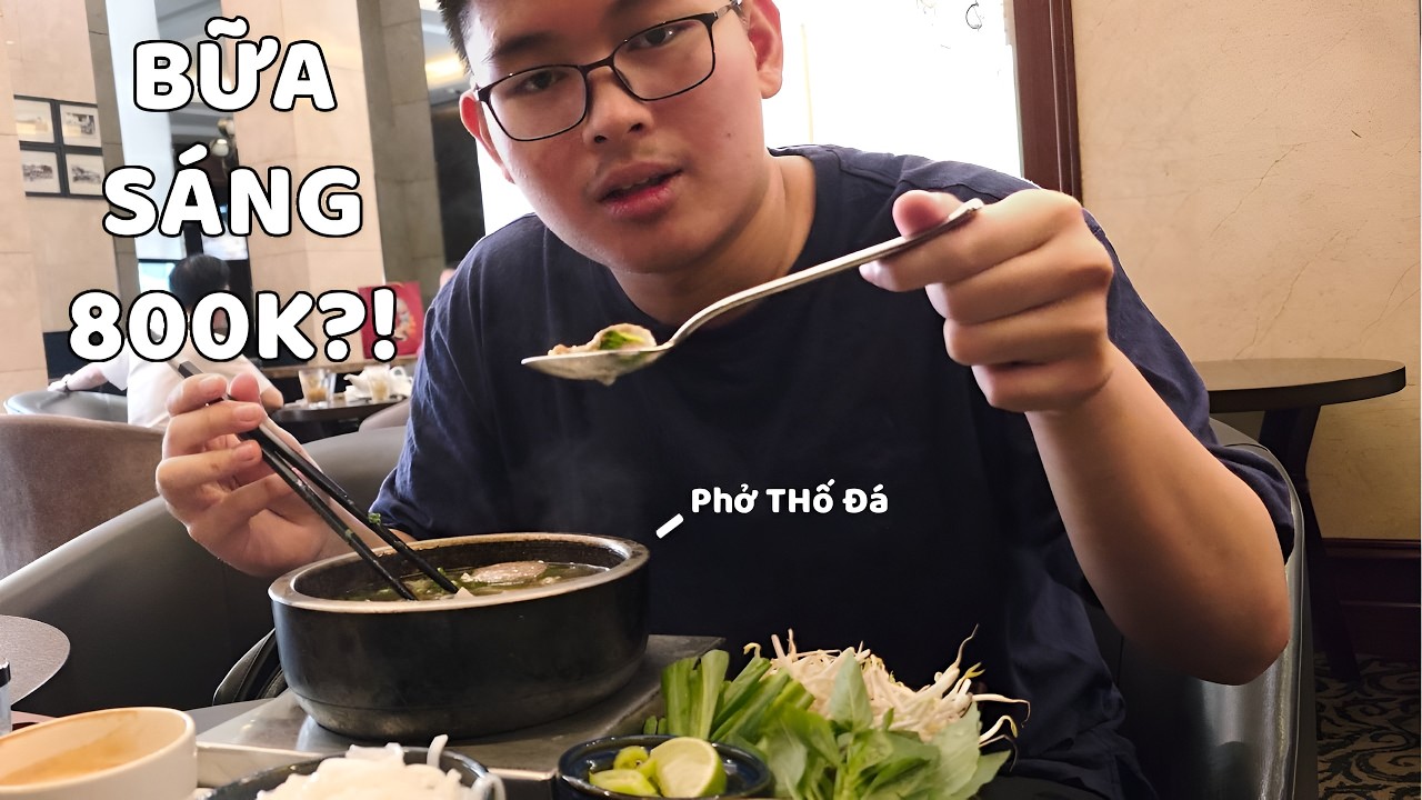 VLOG Tết Sài Gòn: Phở Thố Đá 800K, Chơi Với Mèo & Về Quê Ngoại!