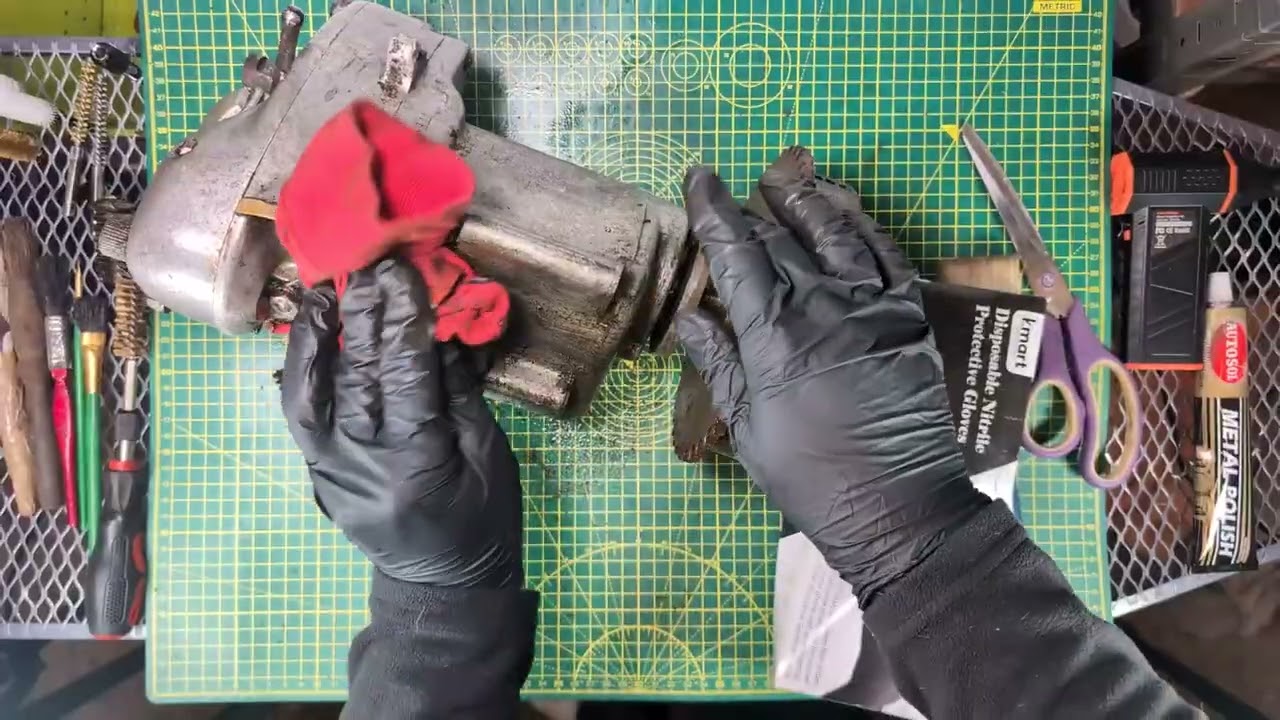 Cleaning a Vintage TRIUMPH Motorcycle Pre-Unit 4-Speed Gearbox Transmission and Clutch Assembly ASMR