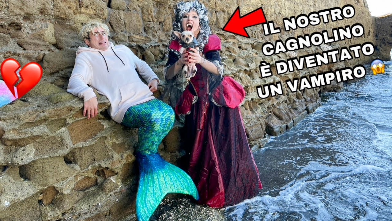 IL NOSTRO CAGNOLINO È DIVENTATO UN VAMPIRO!! *vuole morderci*
