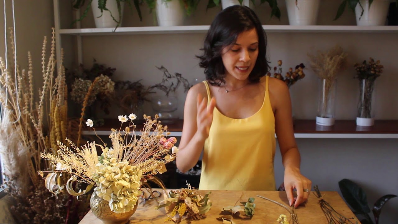 Estúdio Cria | Desidratando flores e folhagens