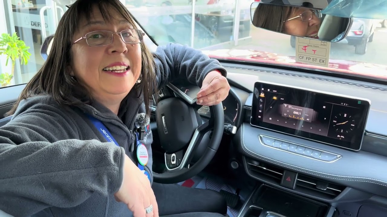 Haval Jolion F2 con Andrea Hermosilla