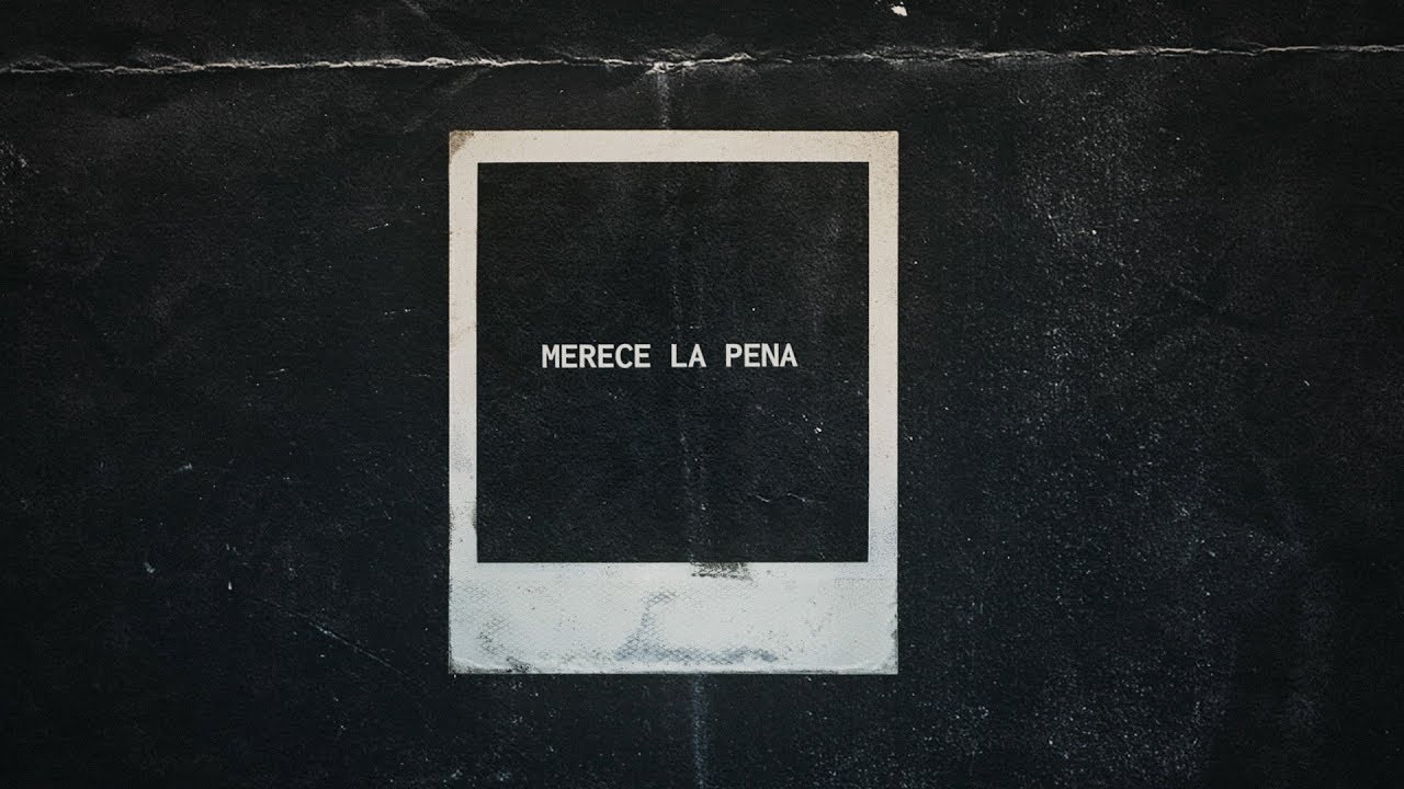 Merece la pena - La Sonrisa de Julia (Lyric Video Oficial)