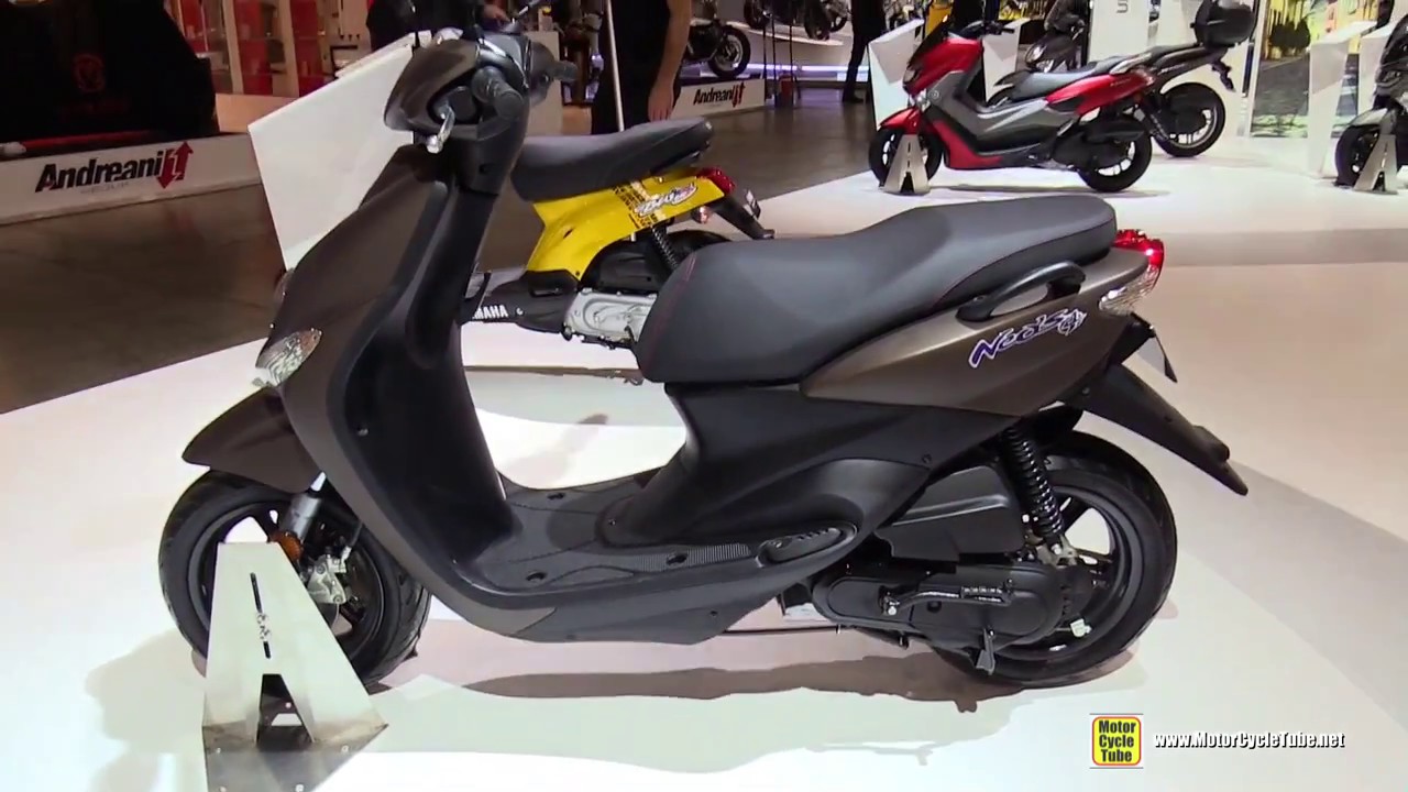 2017 Yamaha Neo's 4 50cc Scooter - Walkaround - 2016 EICMA Milan