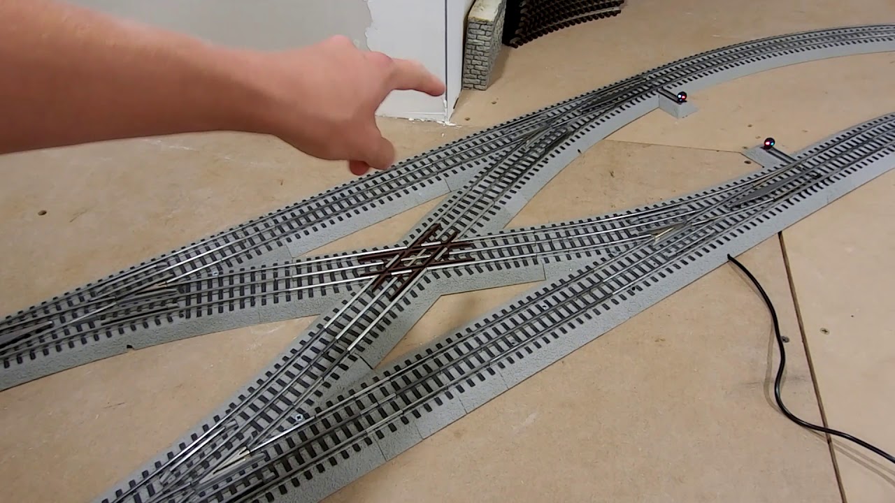 Lionel FasTrack Double Crossover (обновление макета)