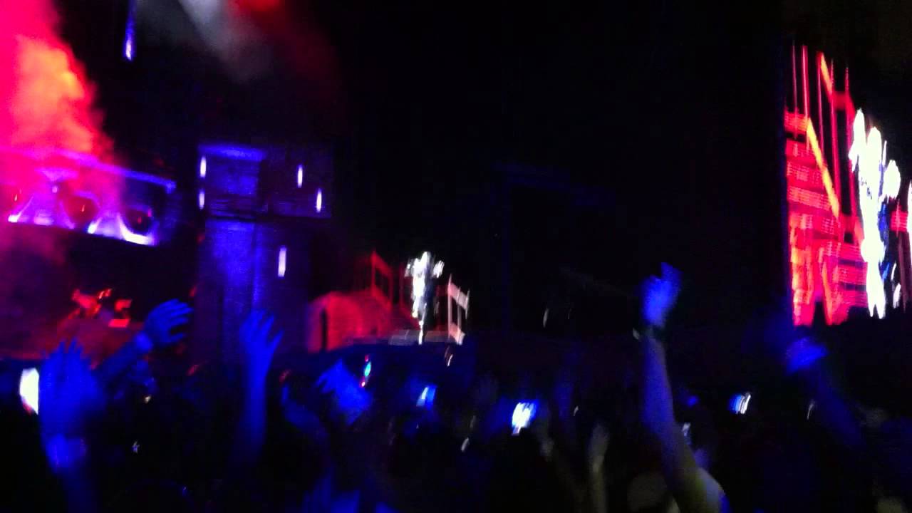Government Hooker (Live @ São Paulo) [BTWBT] {Monster Pit} - Lady Gaga