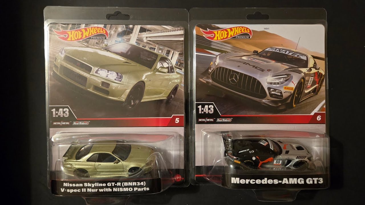 Opening 1/43 scale Hot Wheels Nissan Skyline GT-R and Mercedes AMG GT3