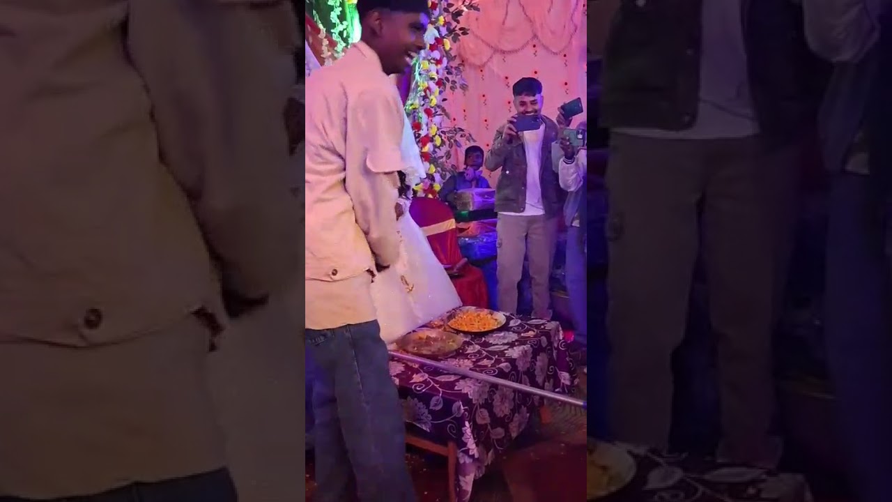 Shaadi program enjoy 🍼🎉🎁🎤🎸🤣😭😂
