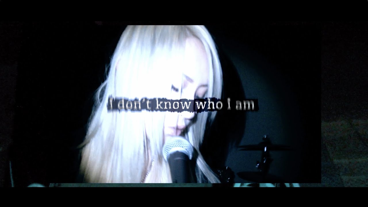 Emma Aibara - i don't know who i am