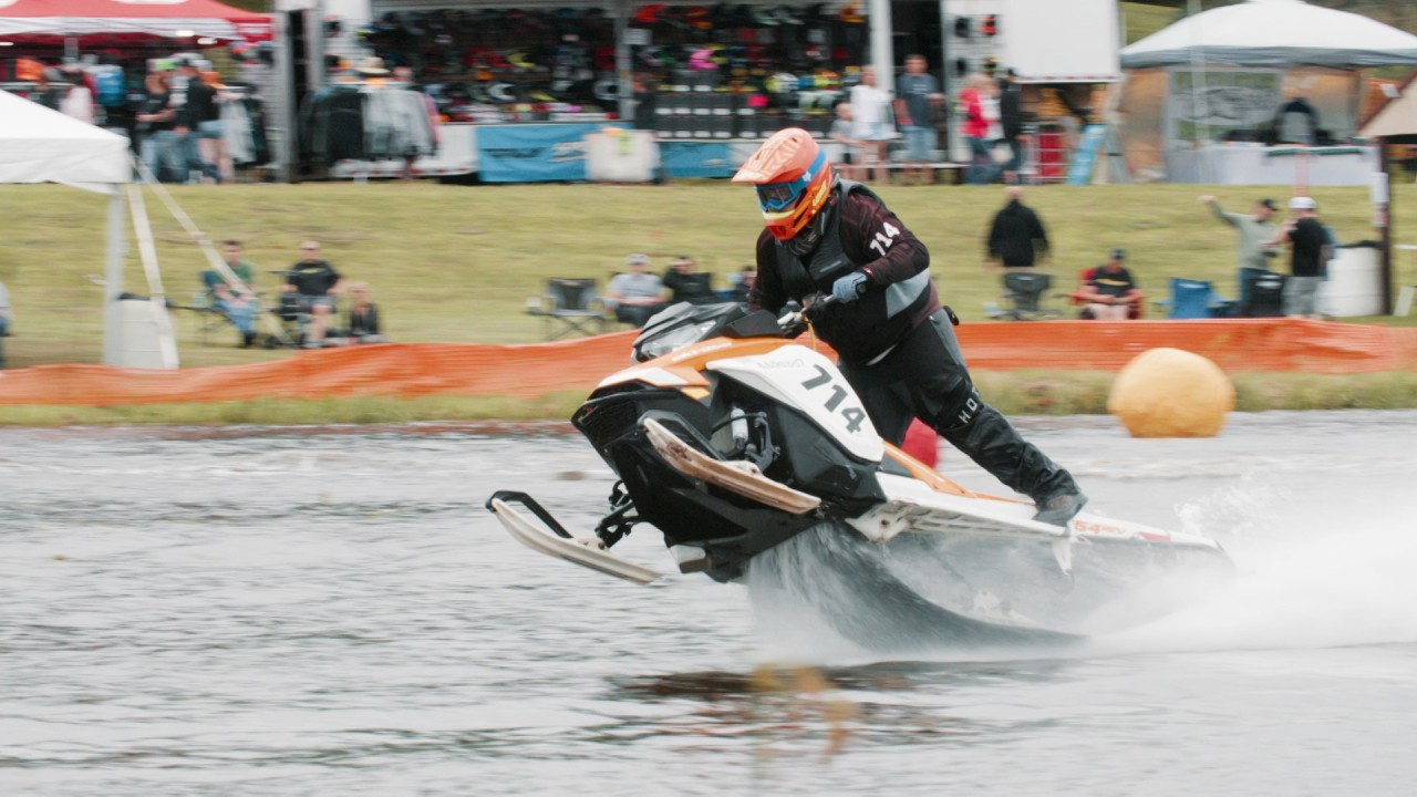 Wisconsin Life | Watercross: Racing snowmobiles on water
