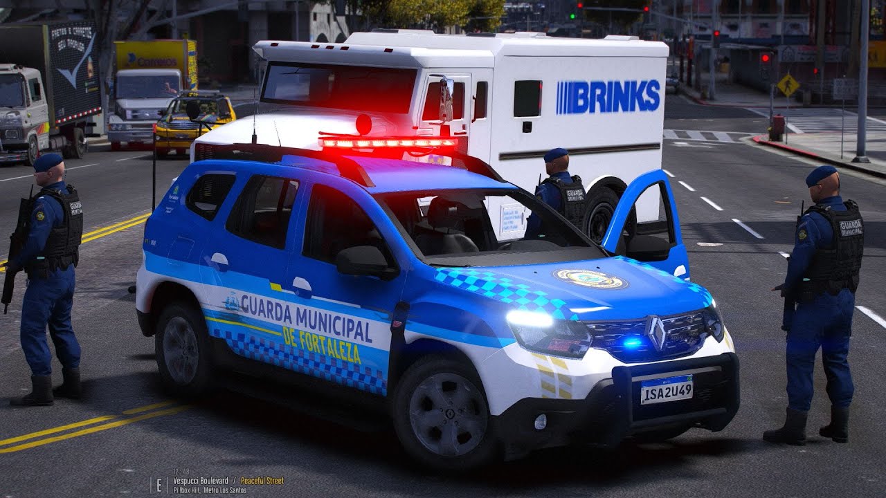 GUARDA MUNICIPAL FOI SURPREENDIDA POR 4SS4LTANTES DE CARRO FORTE - POLICIA NO GTA 5