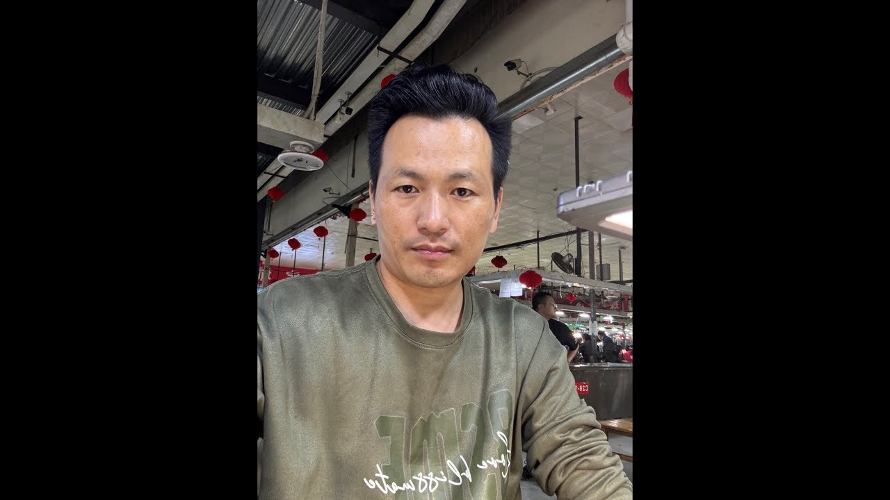 大家好我是主播阿杰，我在云南瑞丽带翠友们淘翡翠从源头保证翡翠的一个品质，大家可以放心下单。💠💠钻石💎💎💎，微信电话whatsapp,LINE,同步16687192813 #寶石#鑽石