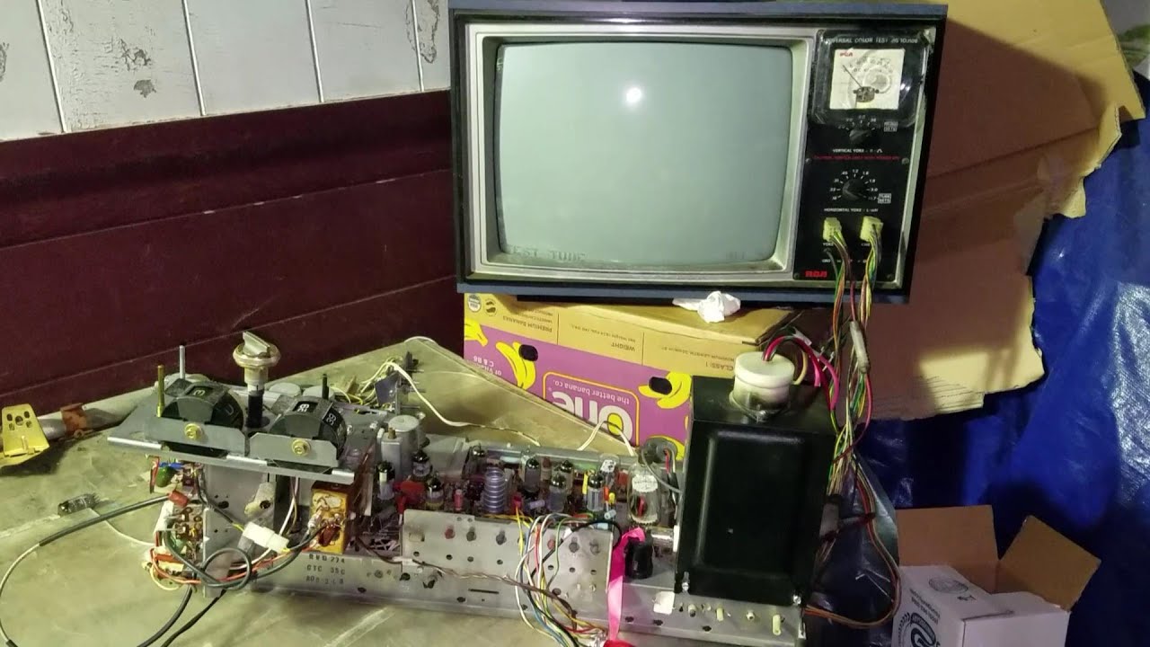 RCA CTC35 Chassis and RCA Color Repair CTC17-35 TV Tips and Tricks and Test Jig