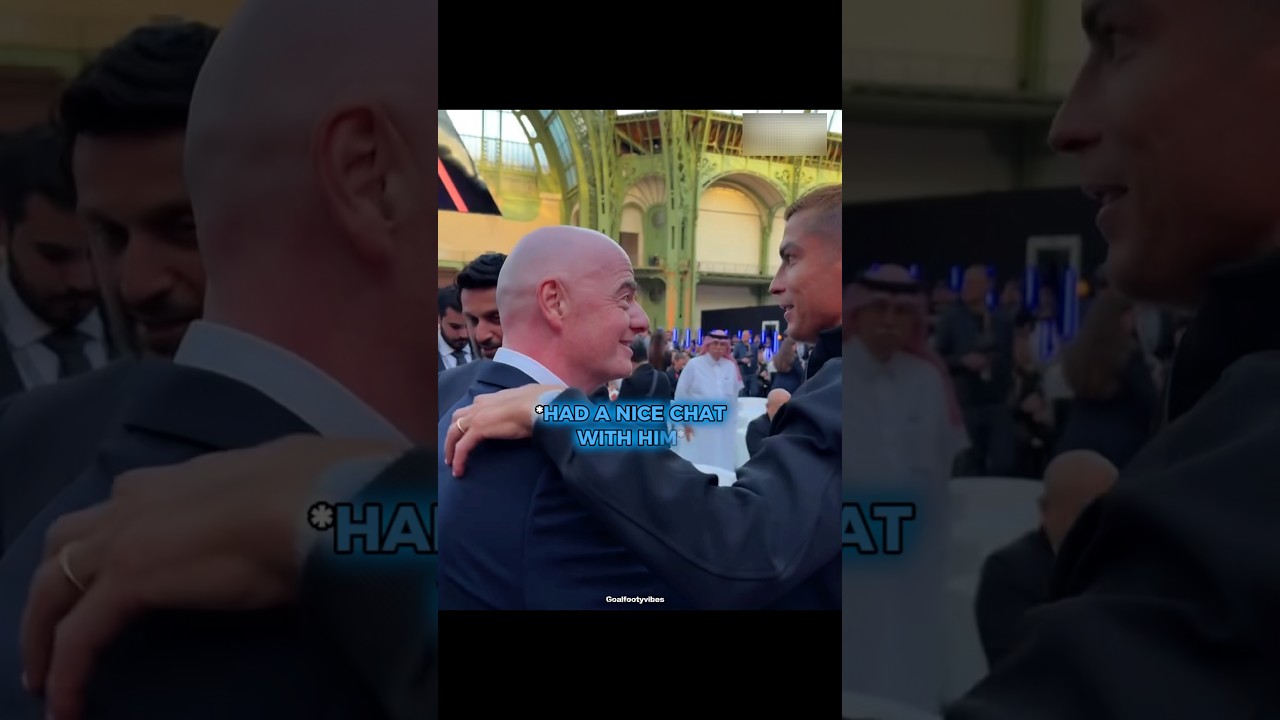 Лицо Роналду после разговора с президентом ФИФА 😂
