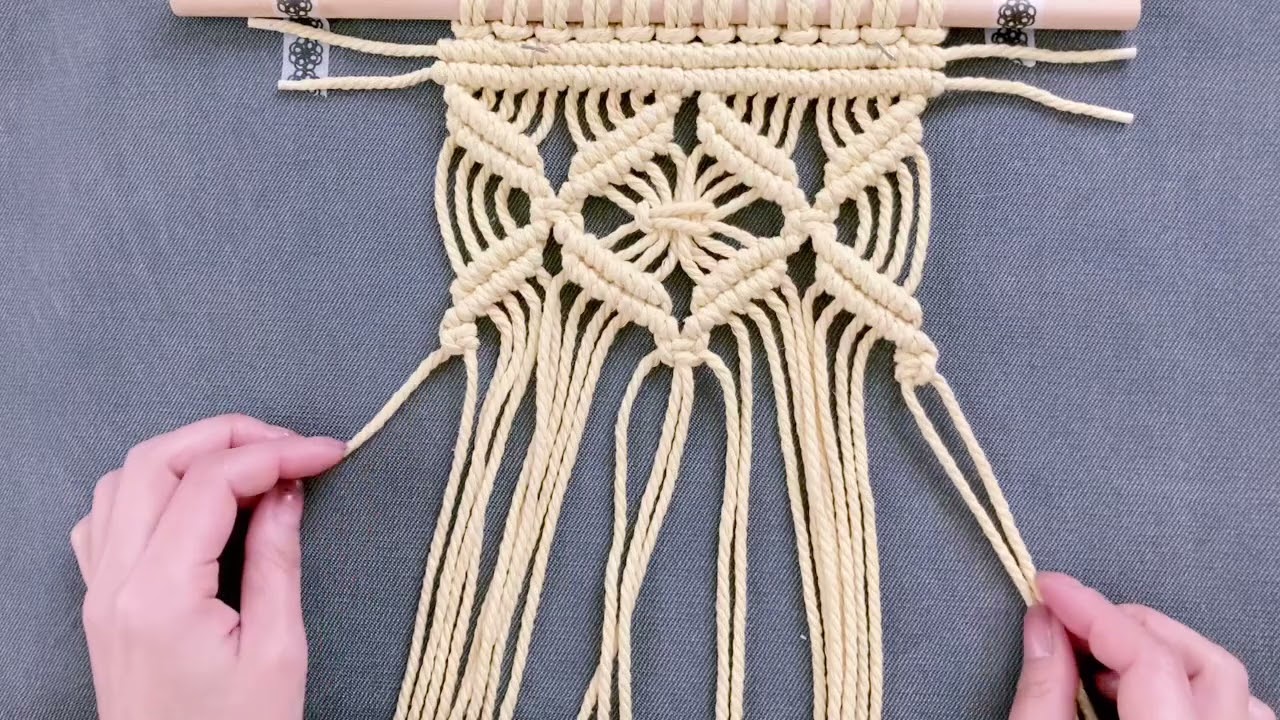マクラメDIY/🔸ダイアモンドパターン🔸のマクラメマット/macrame