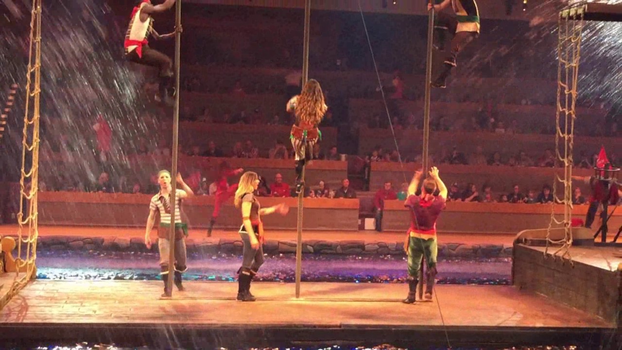 Pirates Voyage Christmas 2016