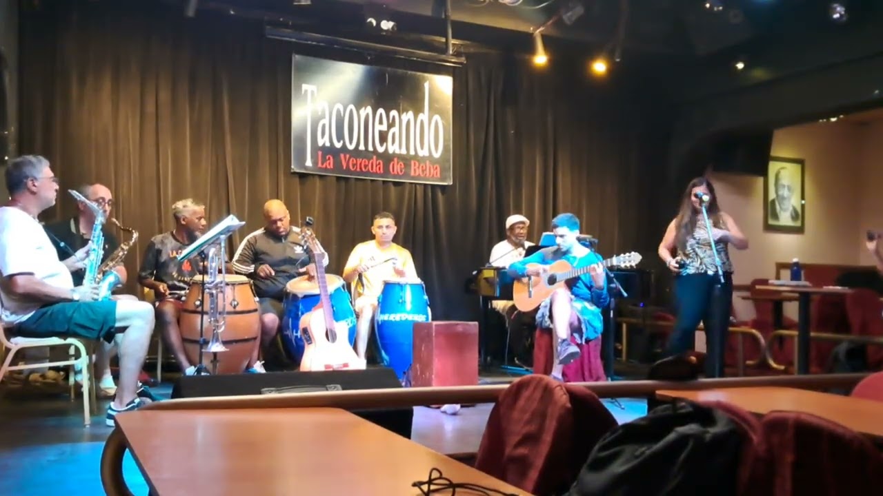 Ensayo en Taconeando, San Telmo. Tu va ver, de Jhonny Rodriguez 