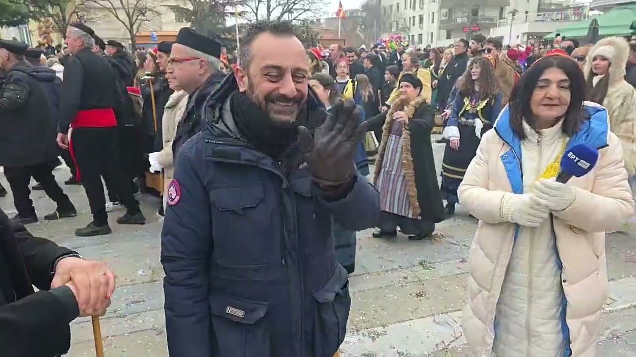 kozan.gr: Όλοι Φανοί της Κοζάνης συναντήθηκαν στην κεντρική πλατεί