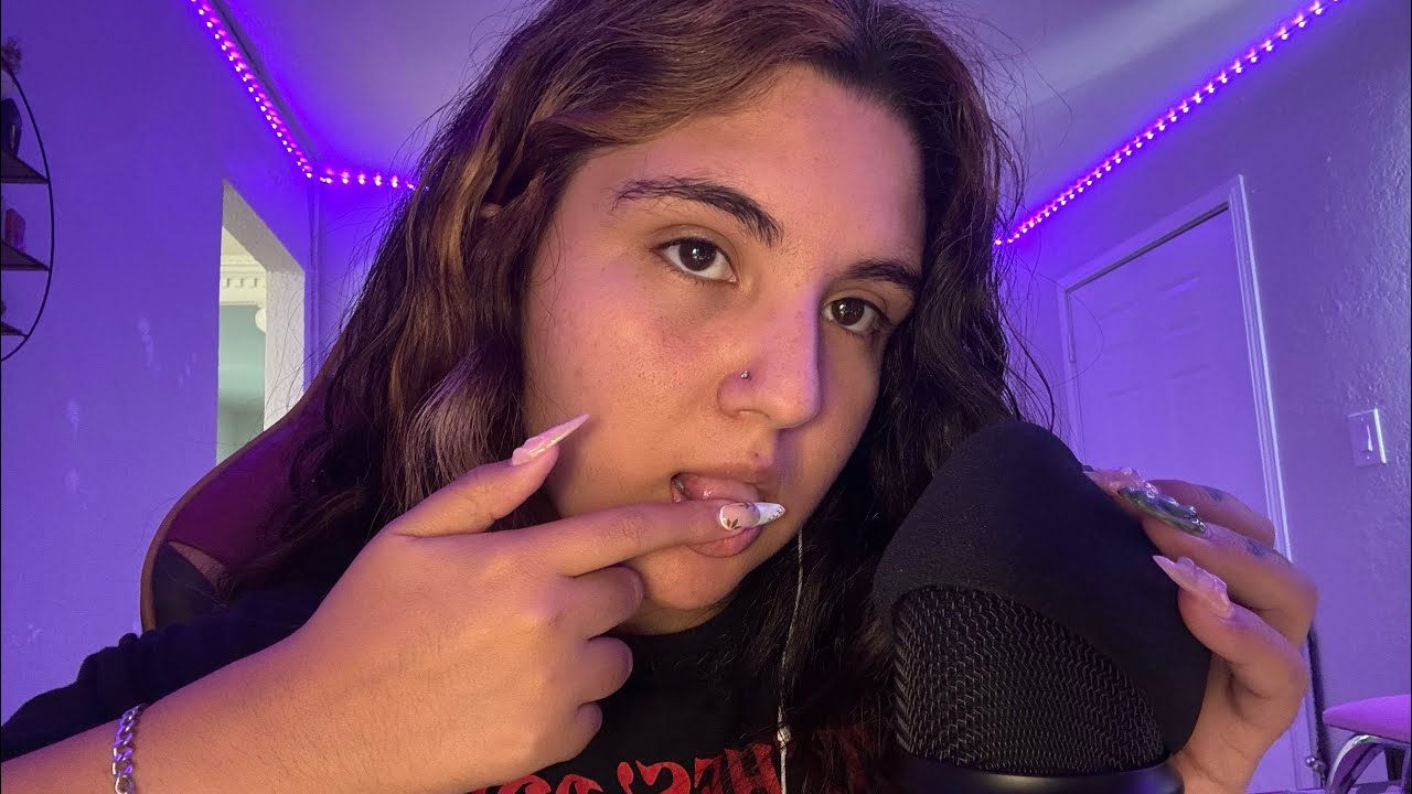 Asmr Up Close Sp i t Painting With Mic Pumping