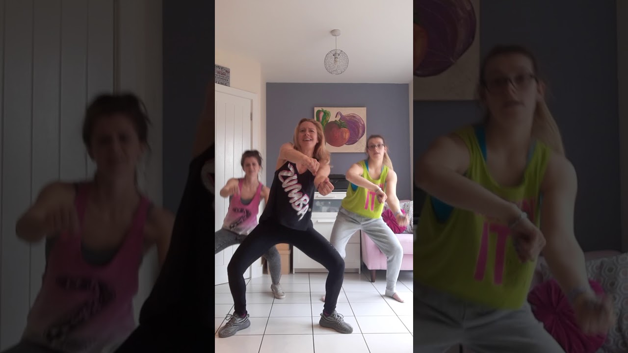 Zumba with Jo Coverson Reach 💖🌈🌈