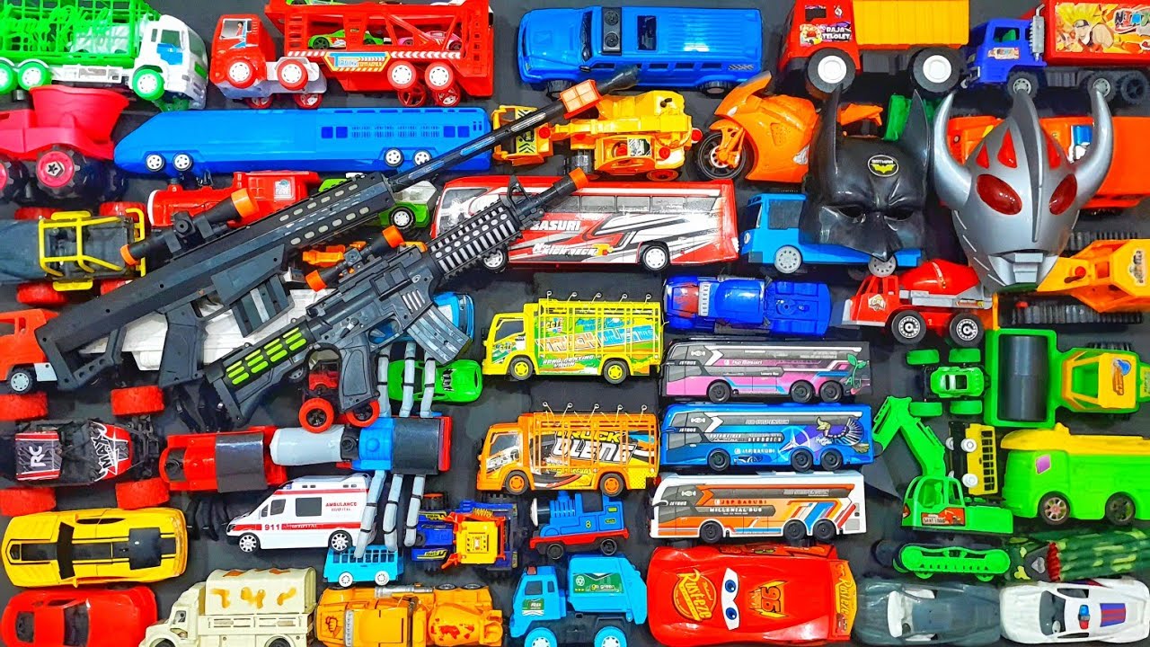 Mobil Mobilan Truk Oleng, Truk Molen, Lightning McQueen, Dump Truck, Ambulance, Bus Tayo, MotoGP