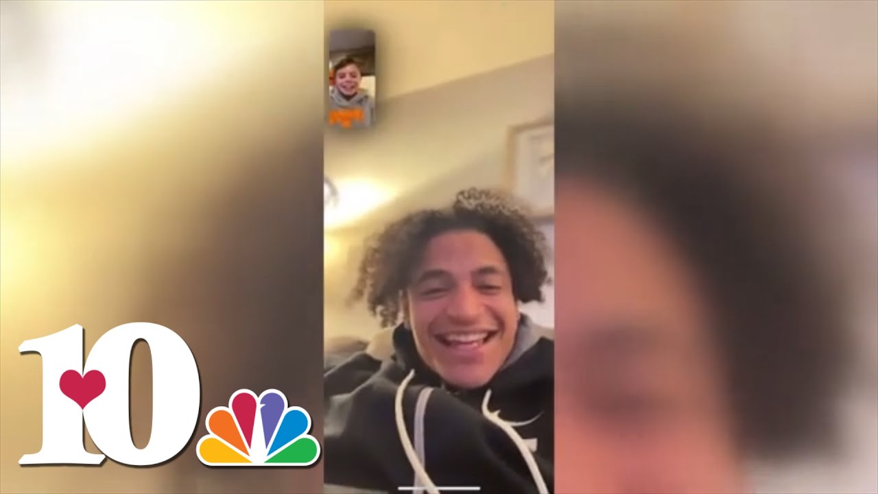Jalin Hyatt gives fan special Christmas gift