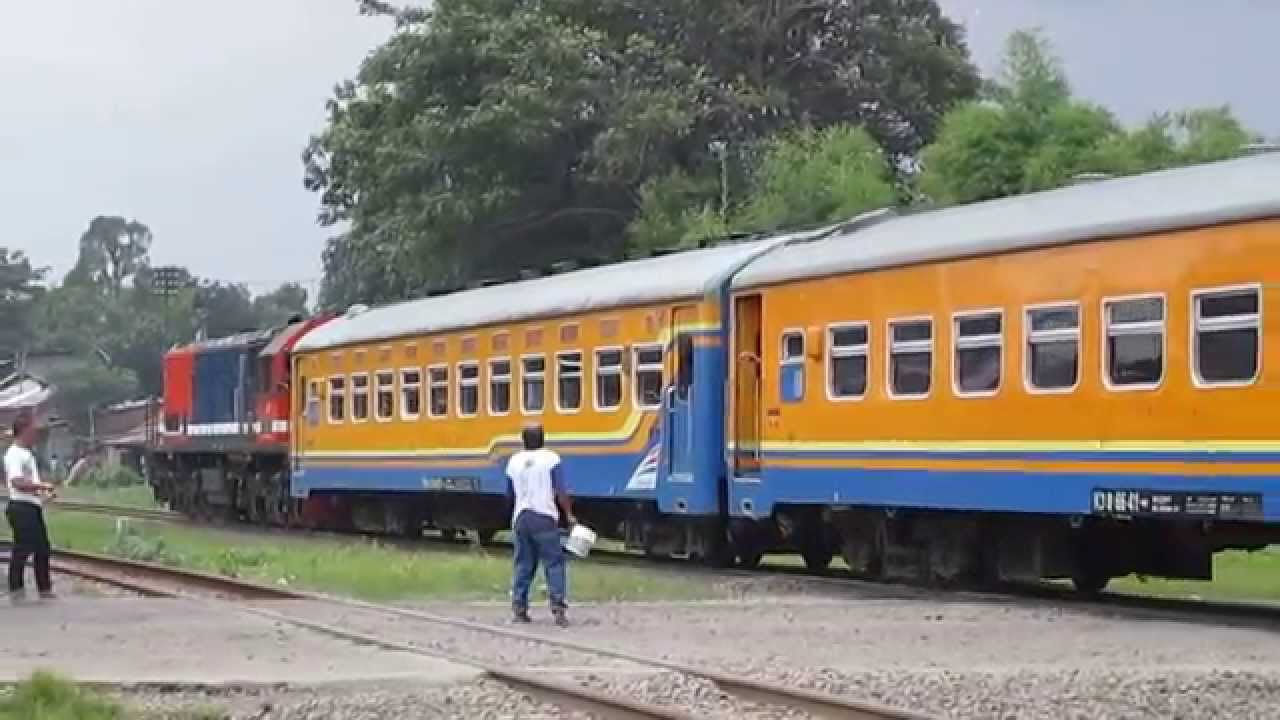 CC 201 92 12 a.k.a CC 201 102 JNG KA 116 GBMS Berangkat stasiun TAMBUN
