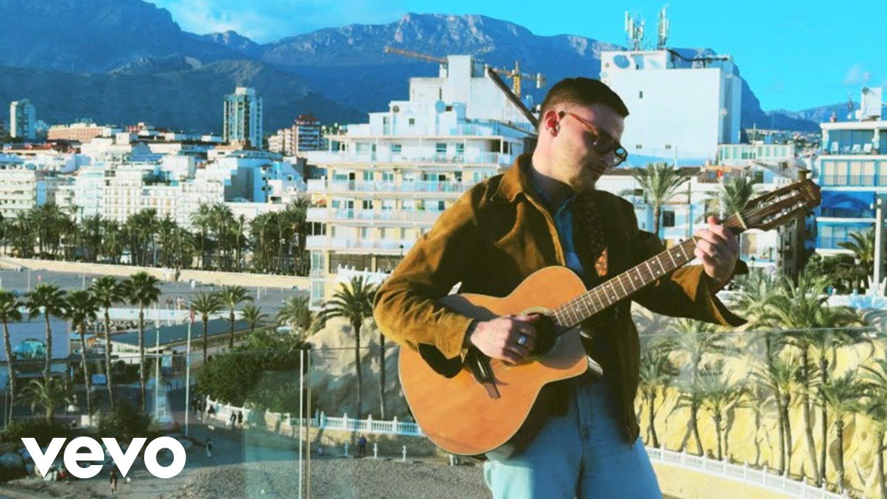 Lucas Curotto - Julio en Barcelona (Video Oficial)