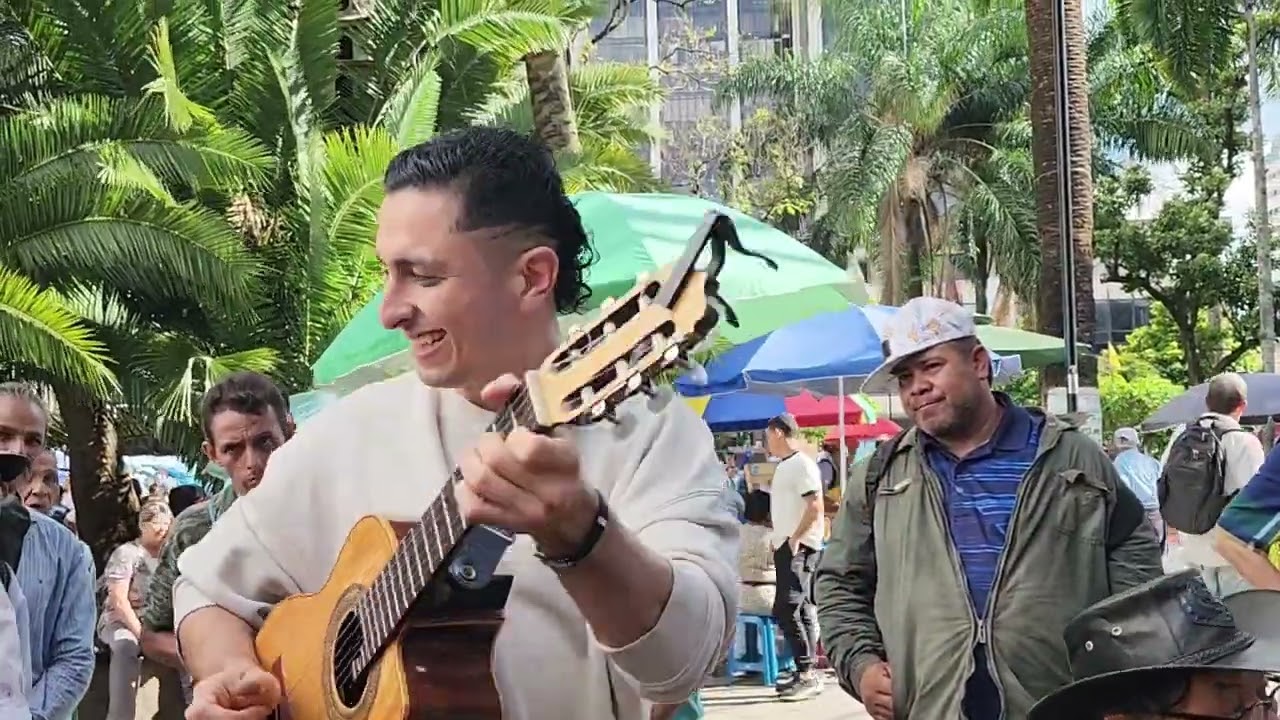 Mujer traidora - Mauricio Arcila con Los Auténticos Del Ritmo