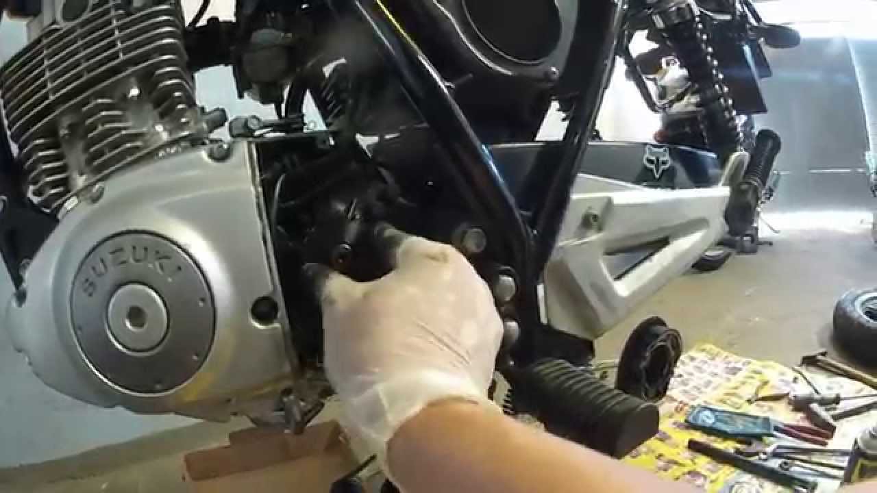 Como trocar kit de transmissão DID Suzuki 125