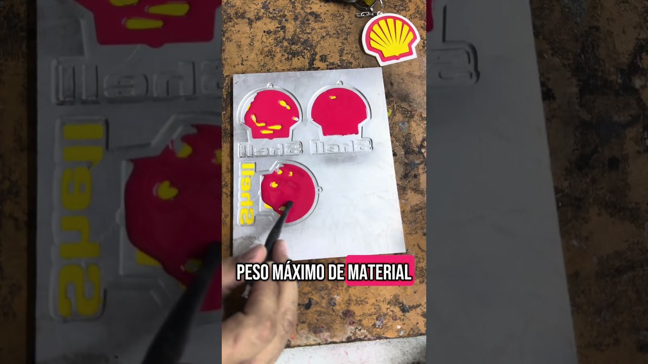 Cómo se hacen los llaveros , parches para gorra y etiquetas de Shell en Plastisol