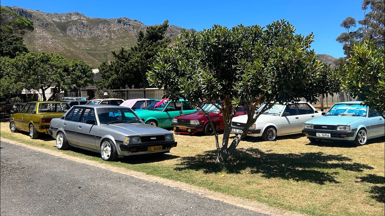 rolling out with toyotas for the day feel like the early 2000s again 🔥