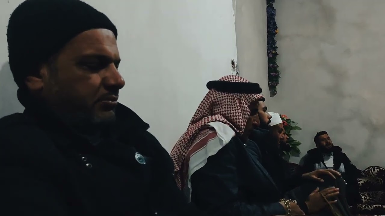 جلسة ذكر في بيت حج فيصل  مع المنشد محمد ابو فيصل 