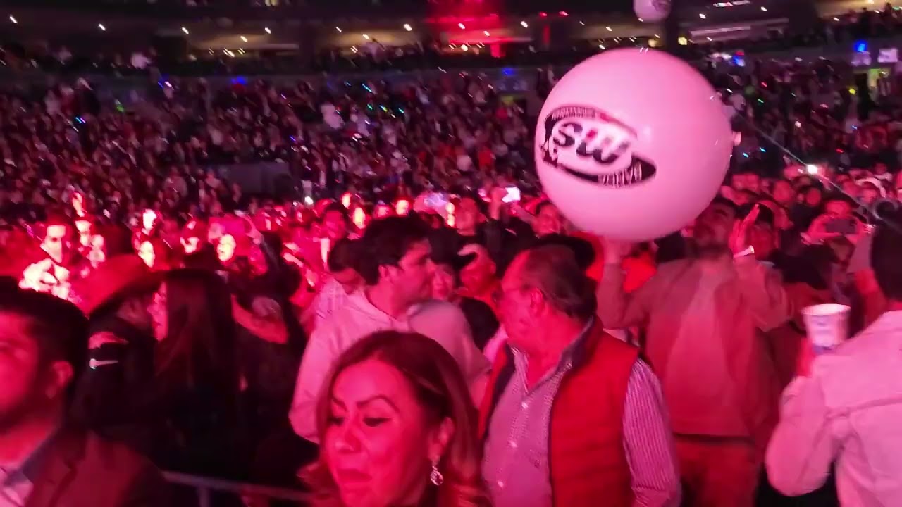 Feliz Feliz / Cahuates Pistaches / Mechón  Banda MS  De Sergio Lizárraga Arena CDMX